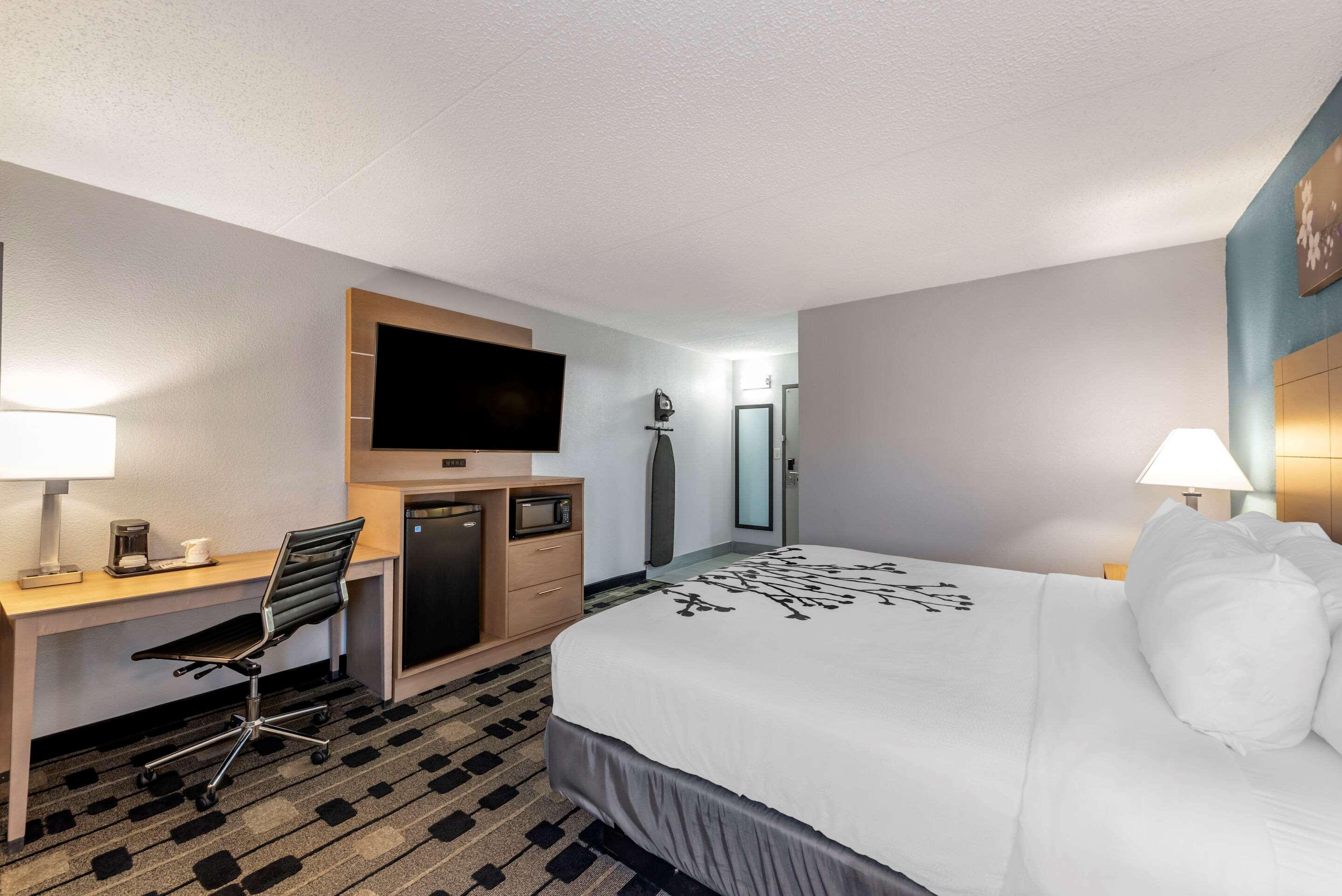 Hotel Sleep University Area 2*